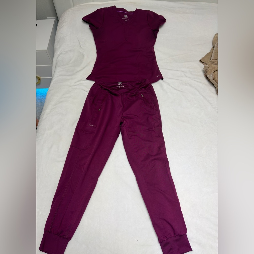 Women’s Scrubs Purple healing hand set burgundy size Small